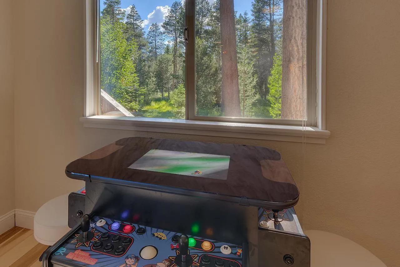 The Meadows - Six Bedroom Home South Lake Tahoe United States