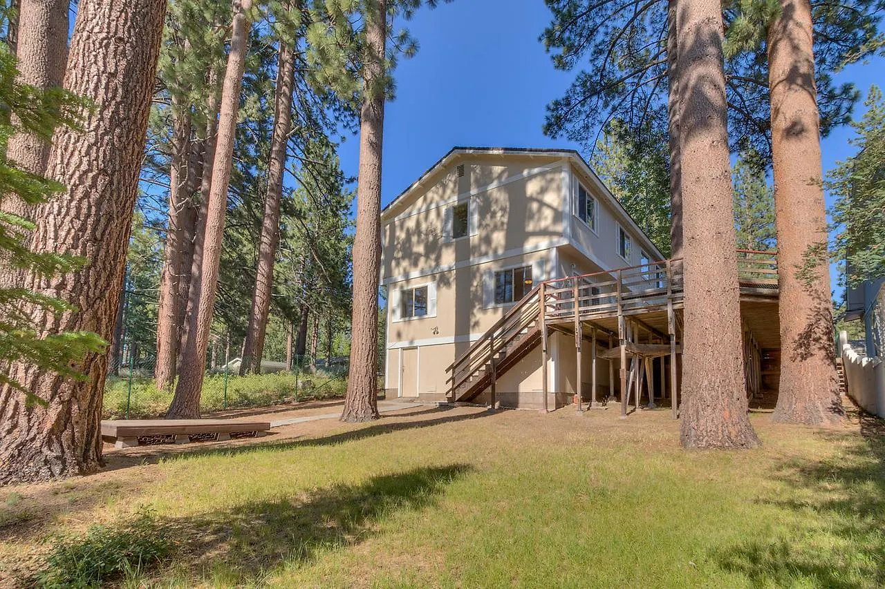 The Meadows - Six Bedroom Home South Lake Tahoe Holiday home