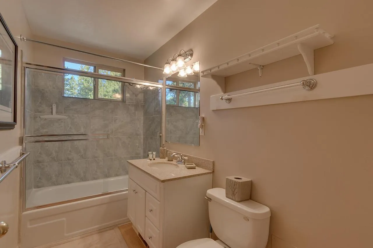 The Meadows - Six Bedroom Home South Lake Tahoe 0*,  United States